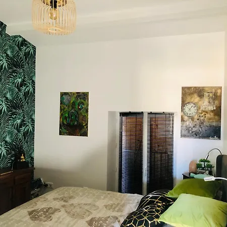 Ressourcant Apartment *